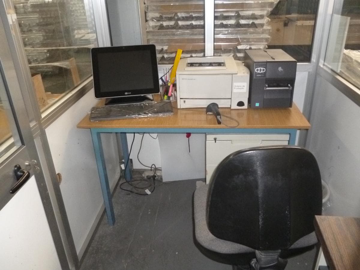 Equipamento de Escritório — imagem 1