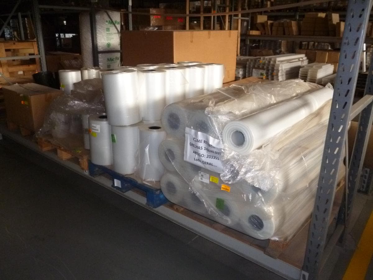 Estantes metálicas de Racks — image 3