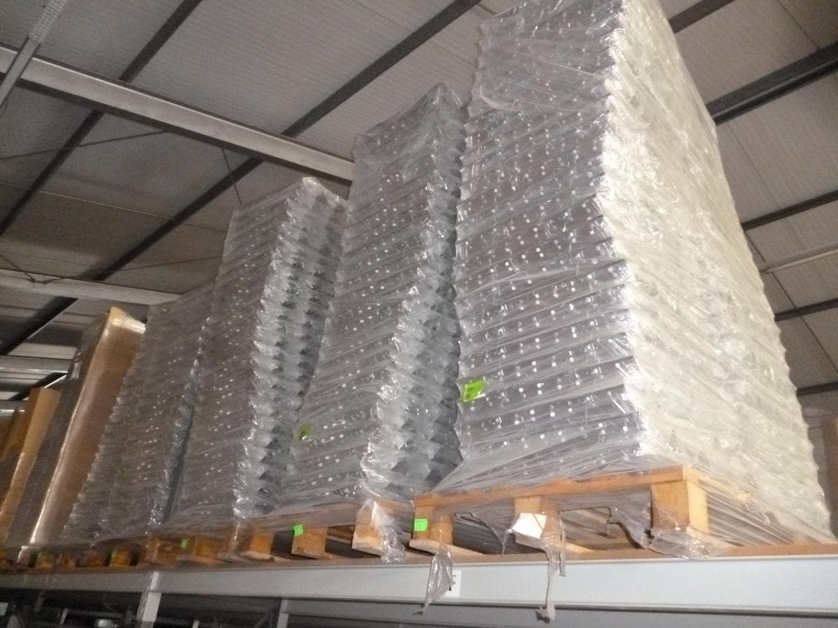 Estantes metálicas de Racks — image 4
