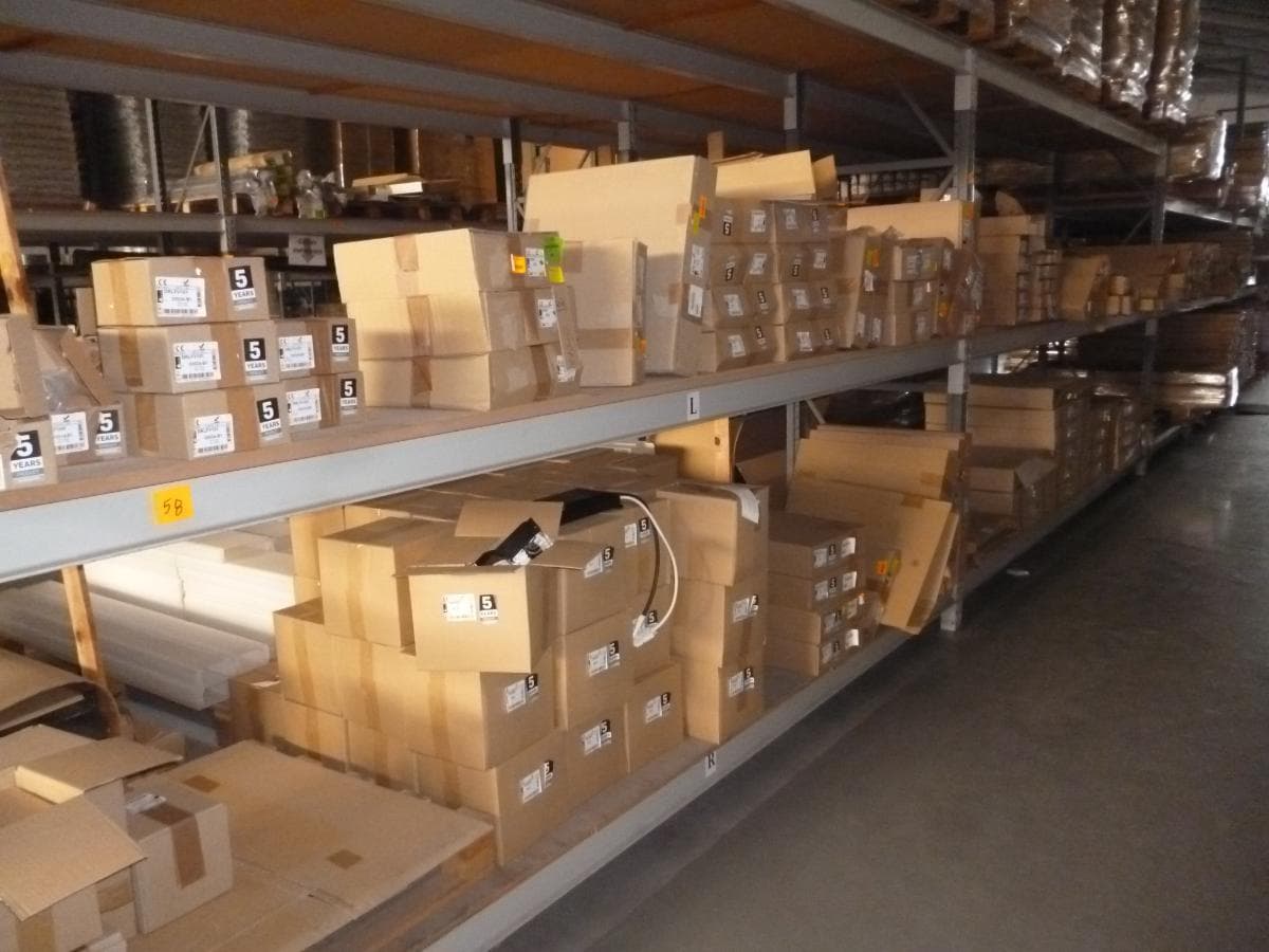 Estantes metálicas de Racks — image 13