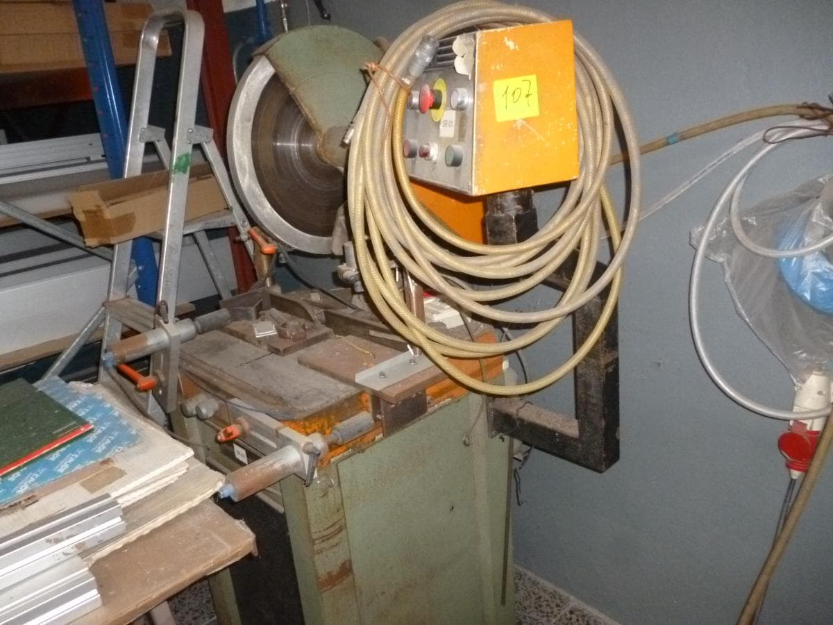Máquina de frezar + Serra de cortar alumínio — imagen 2