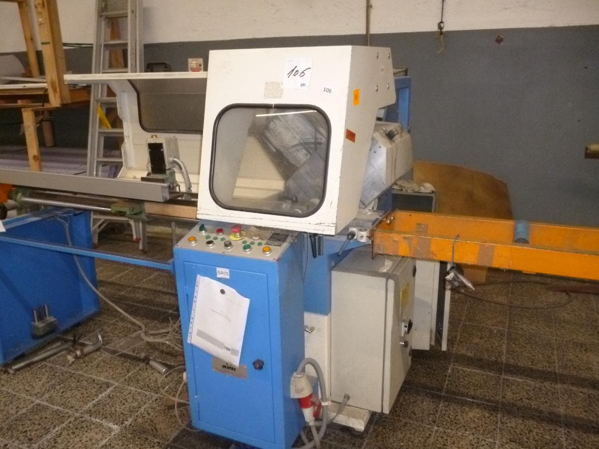 Máquina de corte de alumínio — image 1