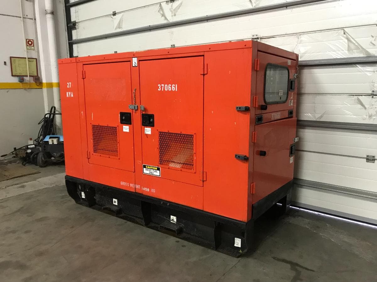 Gerador FG Wilson 27 KVA · Ano 2008 — imagem 3