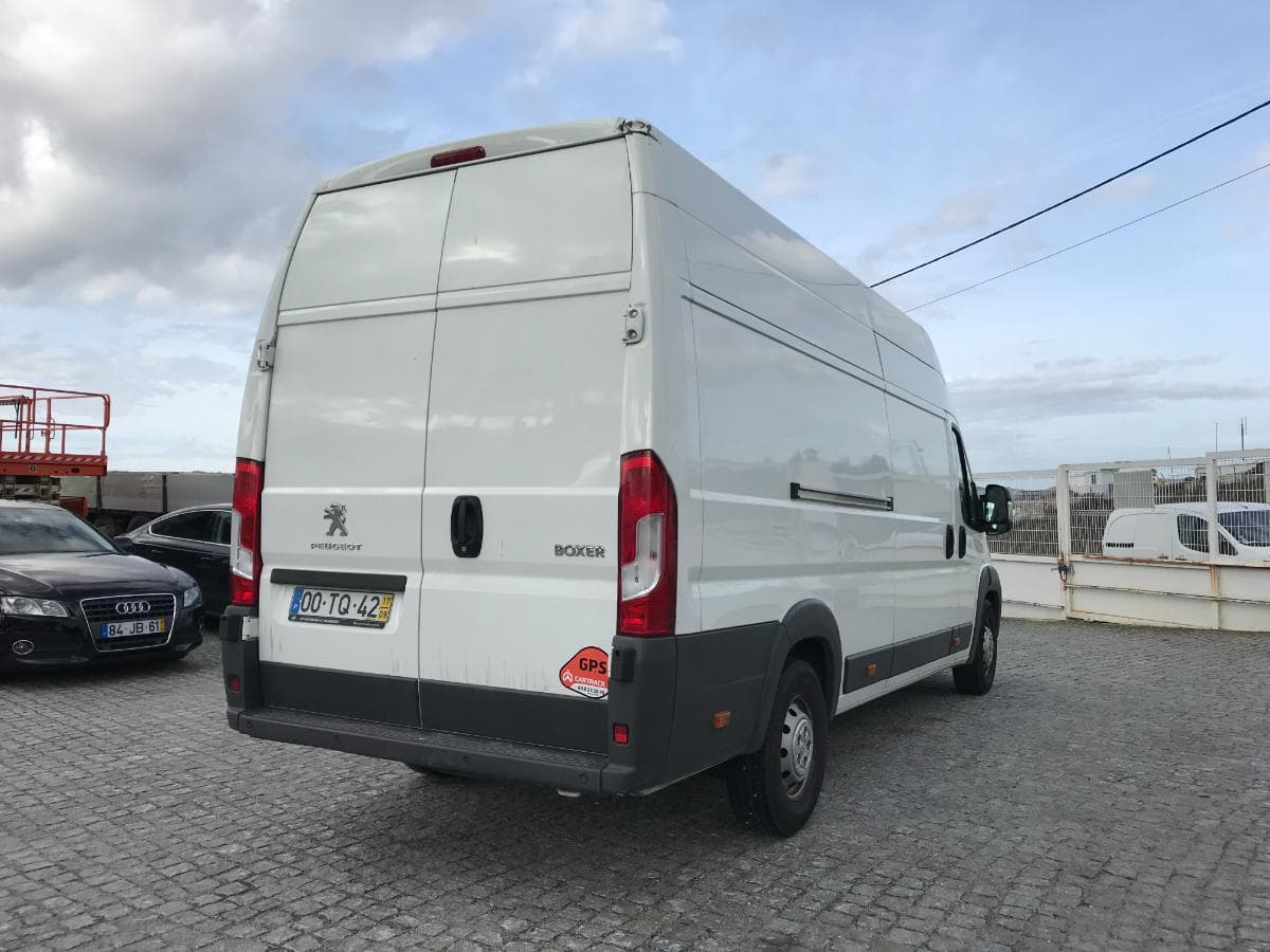 Peugeot Boxer 2.0 BlueHDI · Ano 2017 — imagen 4