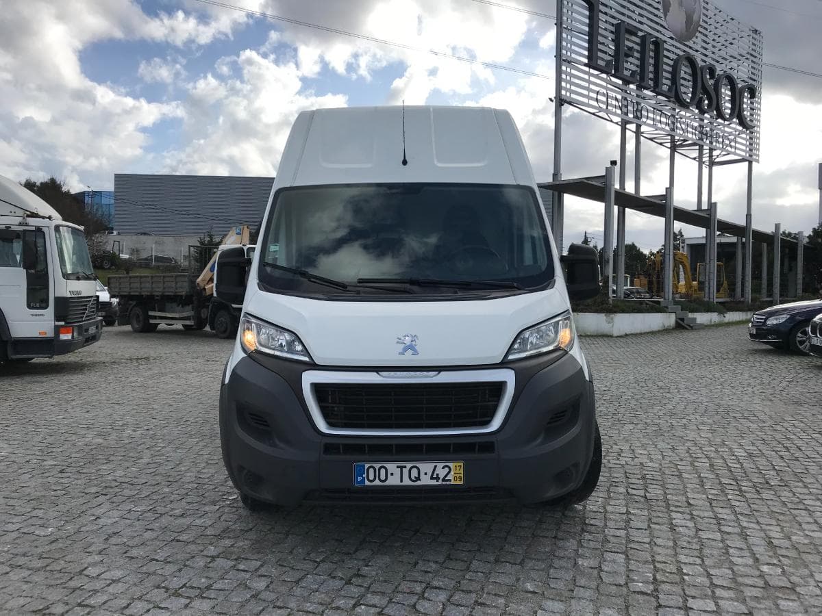 Peugeot Boxer 2.0 BlueHDI · Ano 2017 — imagen 2
