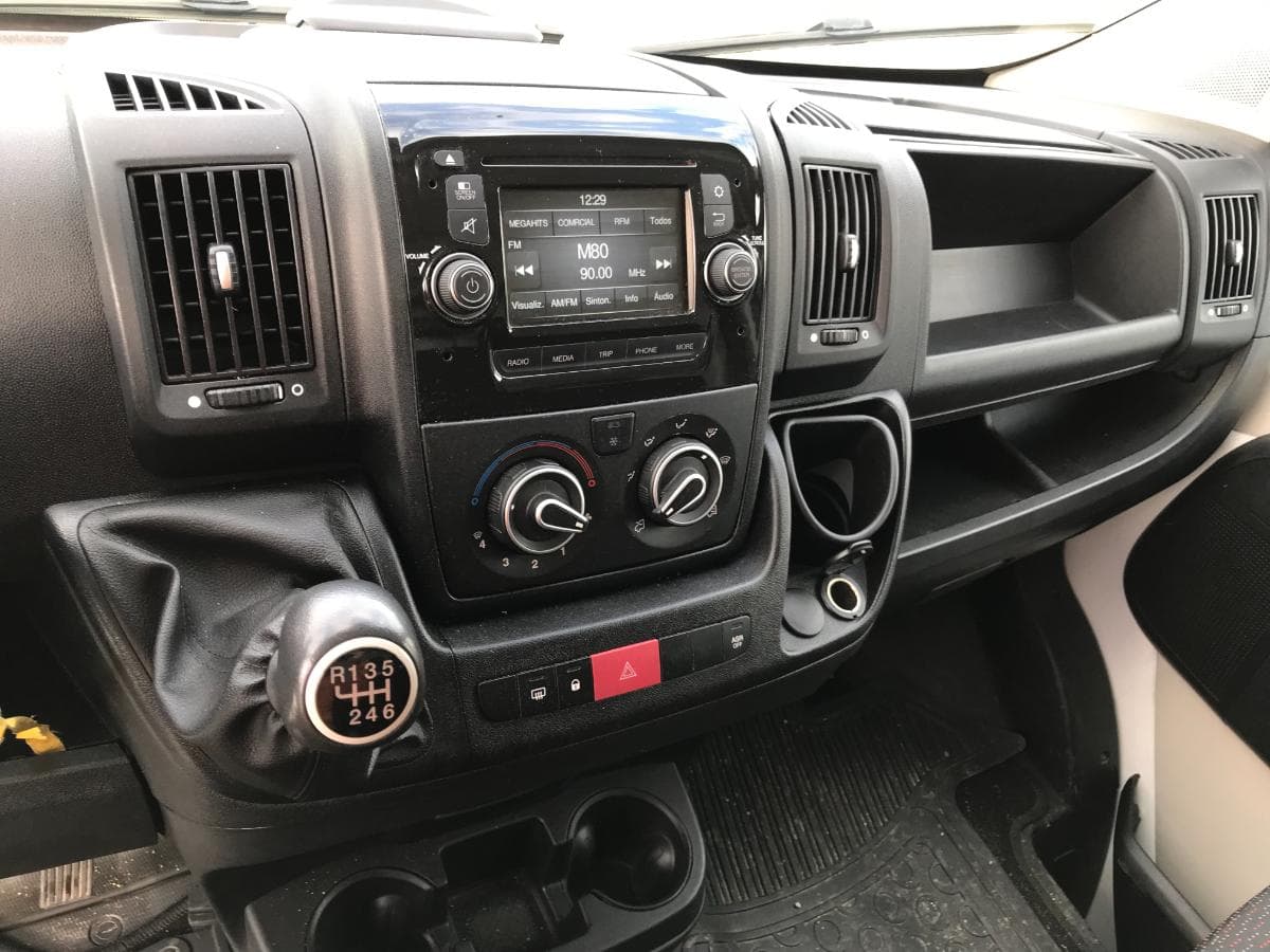 Peugeot Boxer 2.0 BlueHDI · Ano 2017 — imagen 19