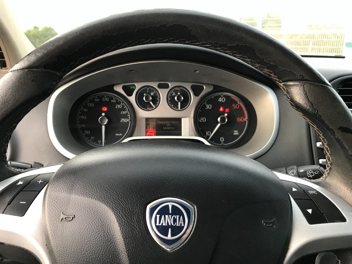 Lancia Delta III 1.6D · Ano 2009 — imagen 12