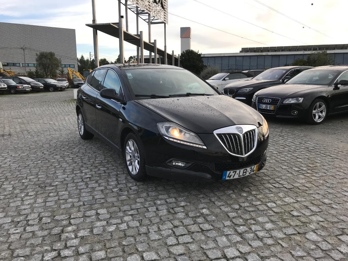 Lancia Delta III 1.6D · Ano 2009 — imagen 1
