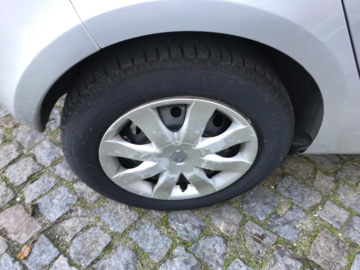Renault Clio 1.5 DCI · Ano 2007 — imagen 18