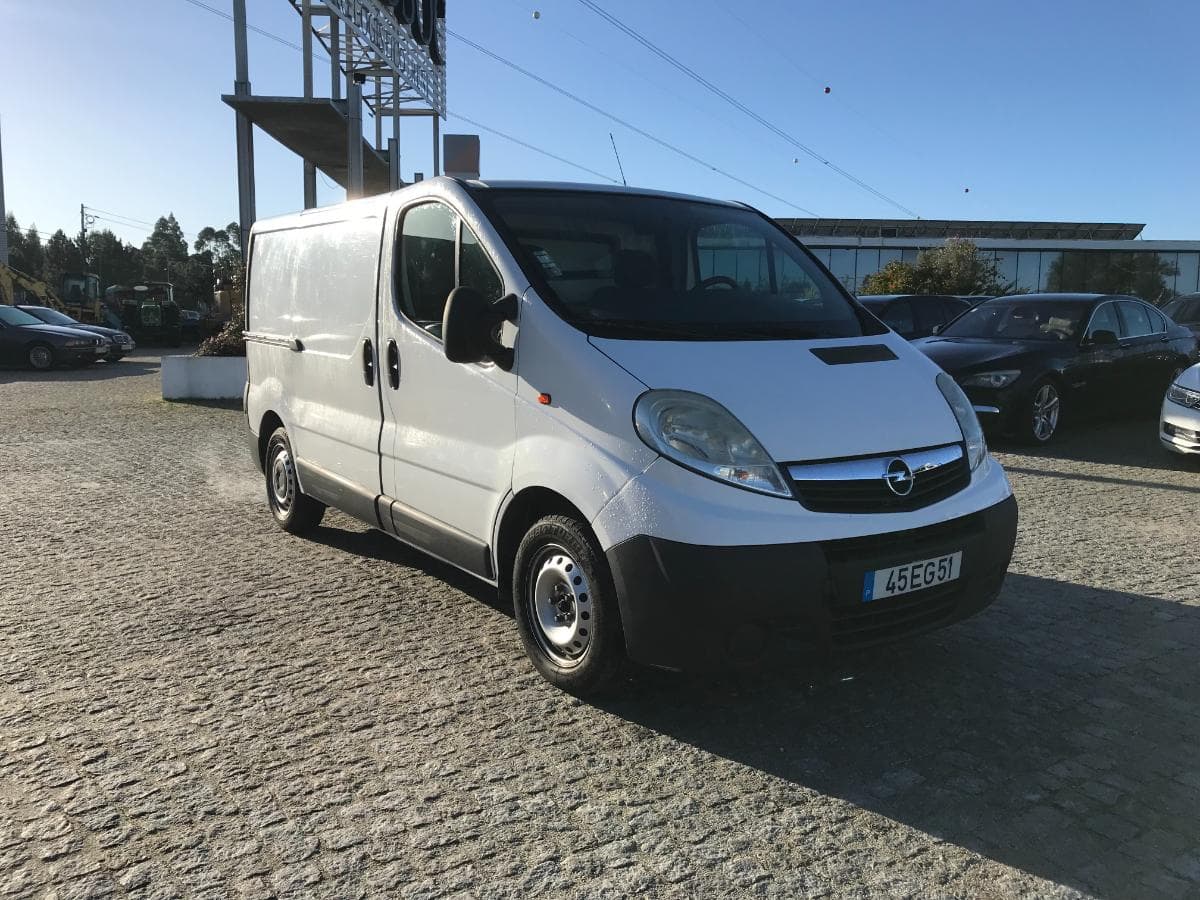 Opel Vívaro 2.0 TDCI · Ano 2007 — image 1