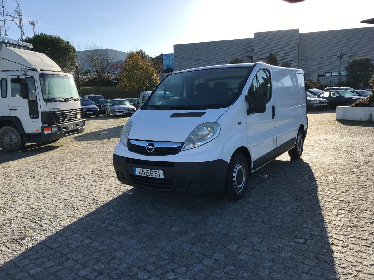 Opel Vívaro 2.0 TDCI · Ano 2007 — image 5