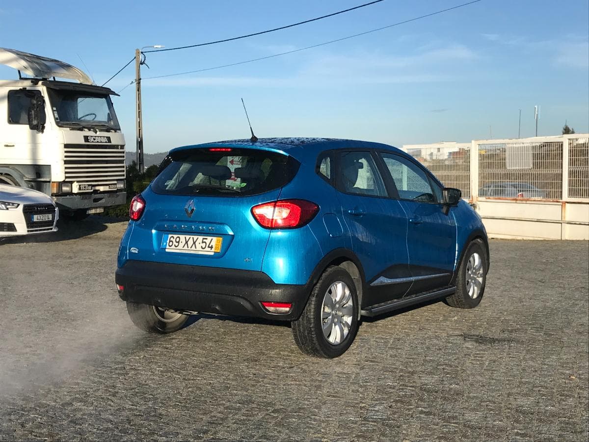 Renault Captur 1.5 DCI · Ano 2013 — imagem 6