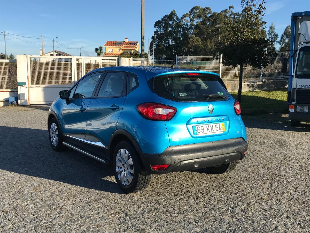 Renault Captur 1.5 DCI · Ano 2013 — imagem 10