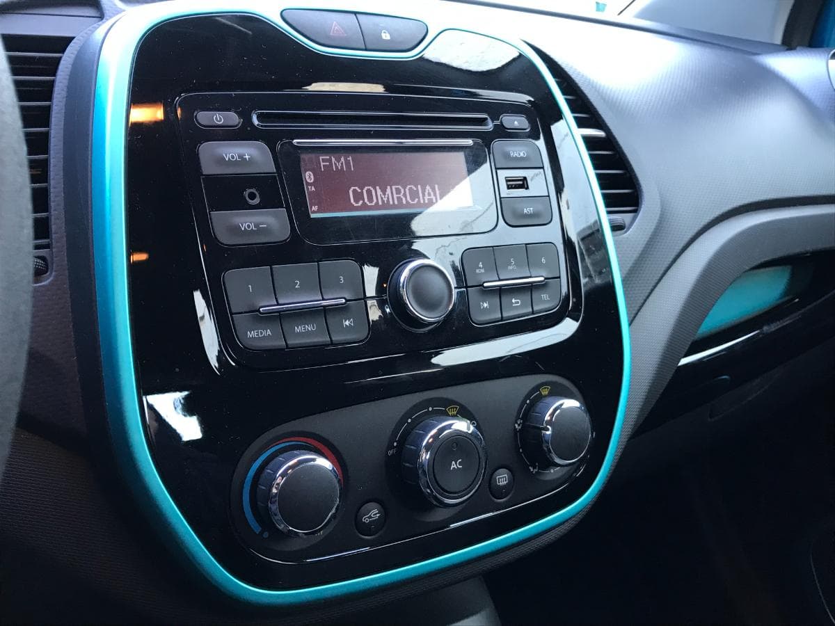 Renault Captur 1.5 DCI · Ano 2013 — imagem 24