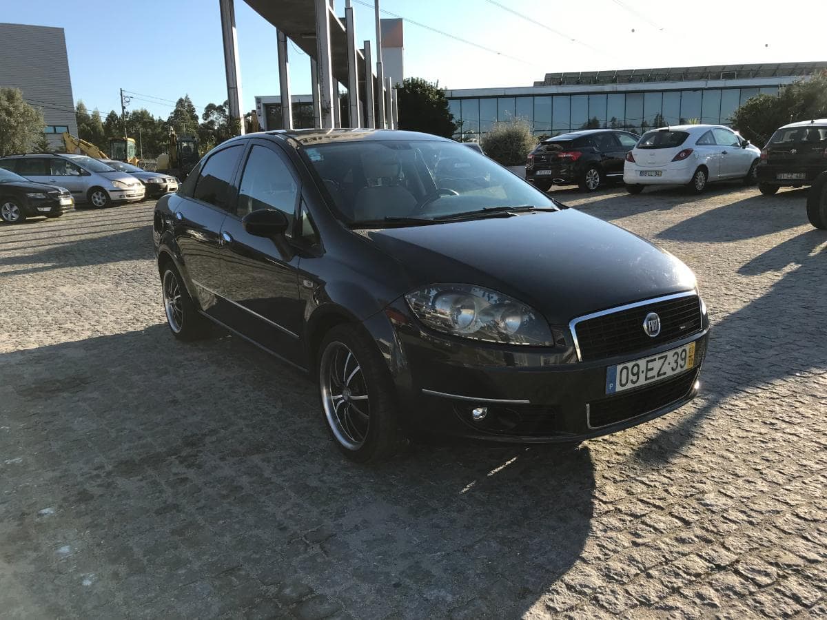 Fiat Linea 1.3 Multijet · Ano 2007 — imagem 1
