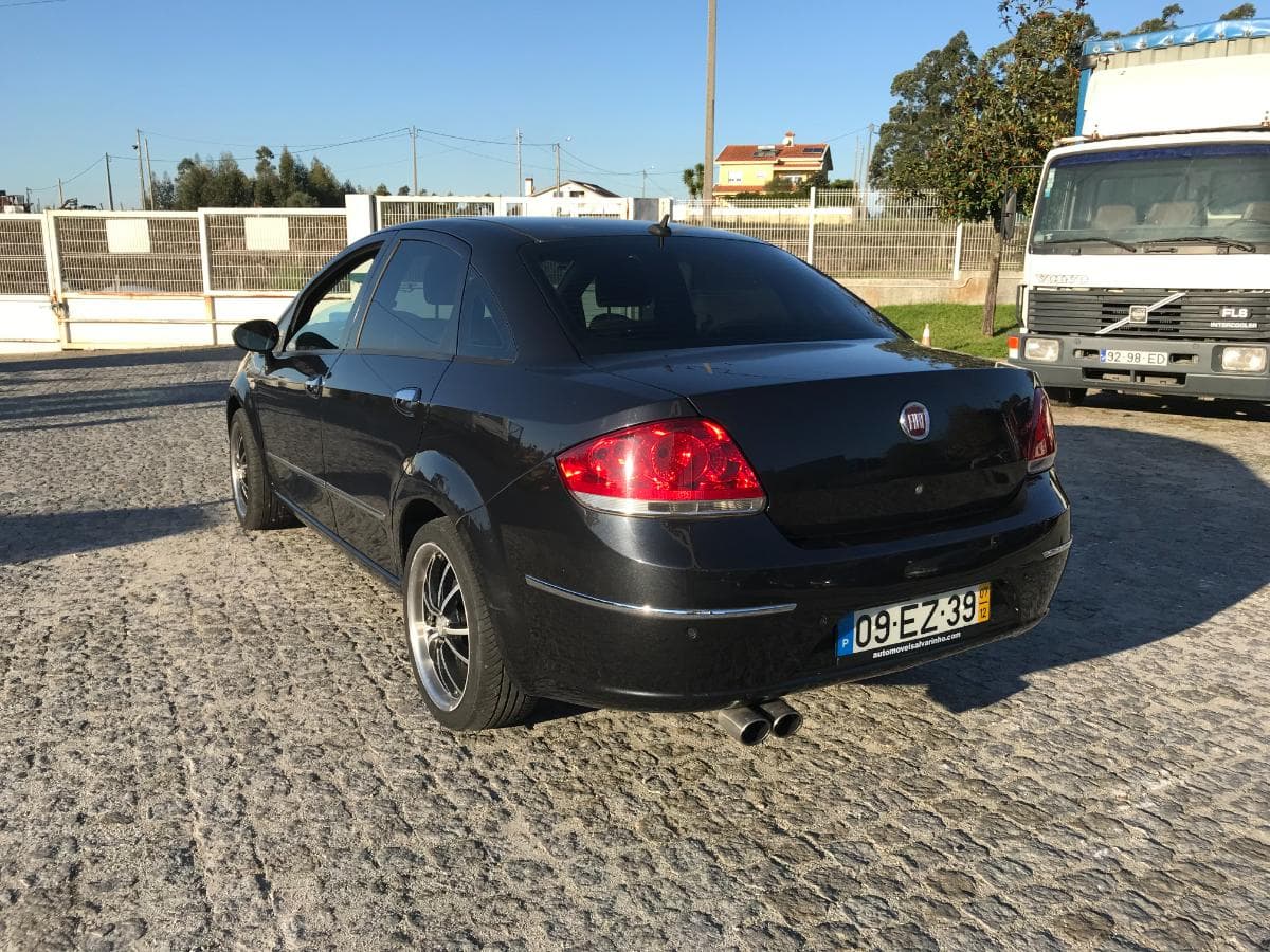 Fiat Linea 1.3 Multijet · Ano 2007 — imagem 10