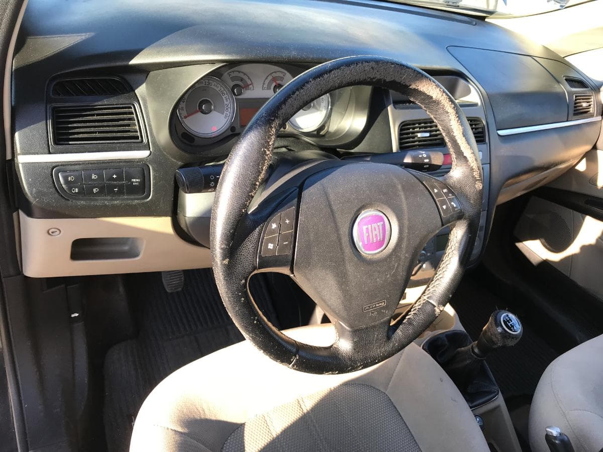 Fiat Linea 1.3 Multijet · Ano 2007 — imagem 29