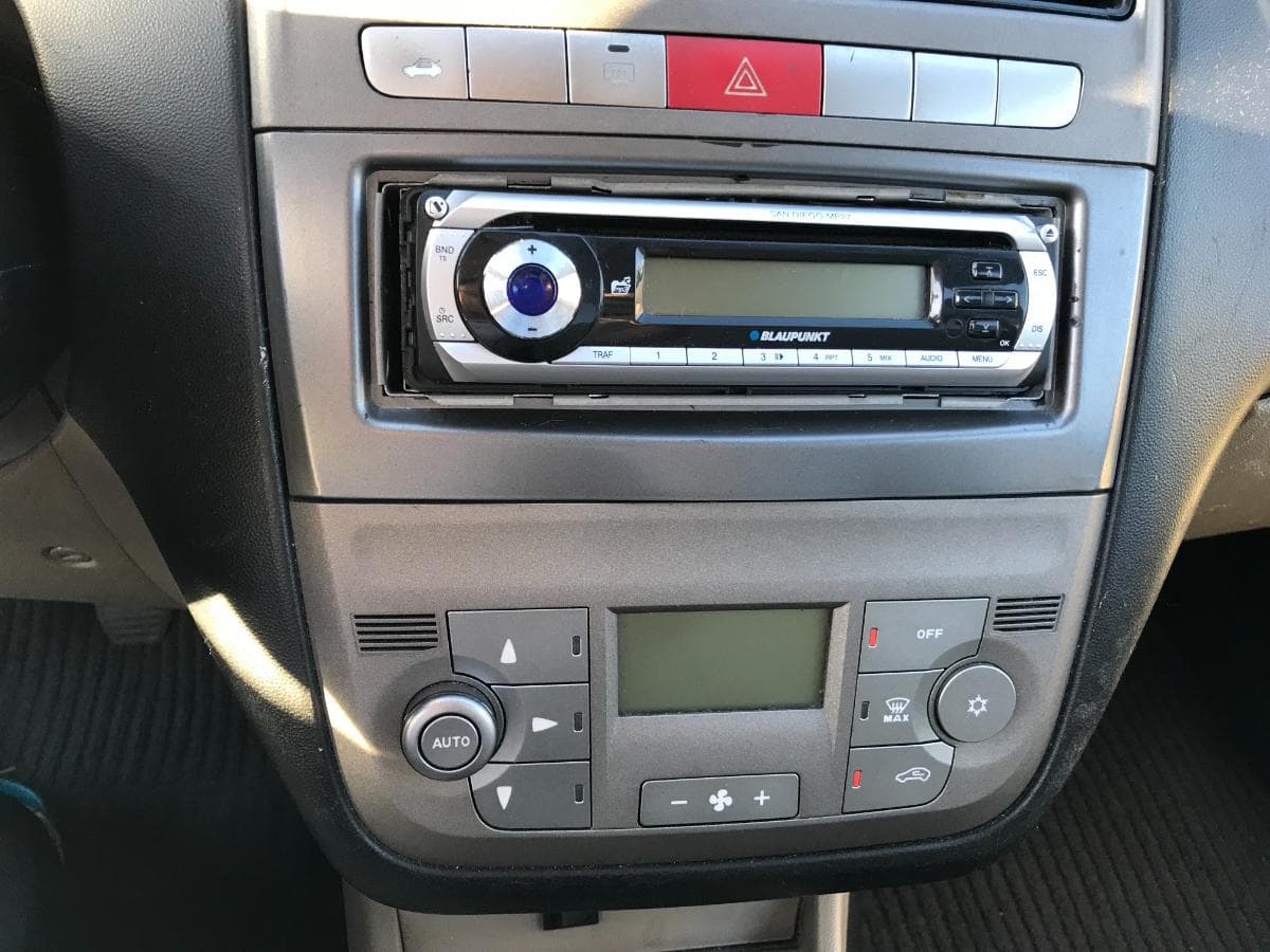 Fiat Linea 1.3 Multijet · Ano 2007 — imagem 30