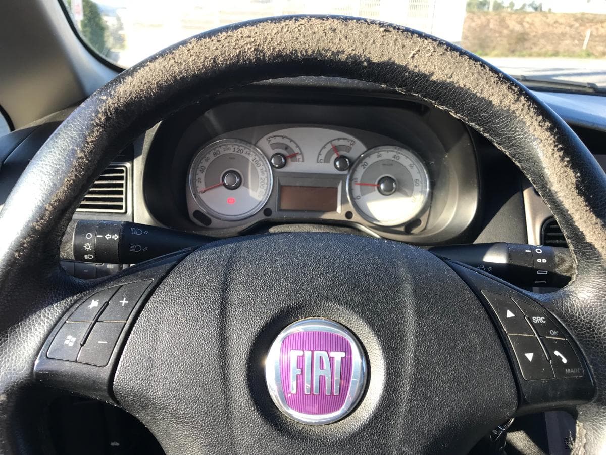 Fiat Linea 1.3 Multijet · Ano 2007 — imagem 32
