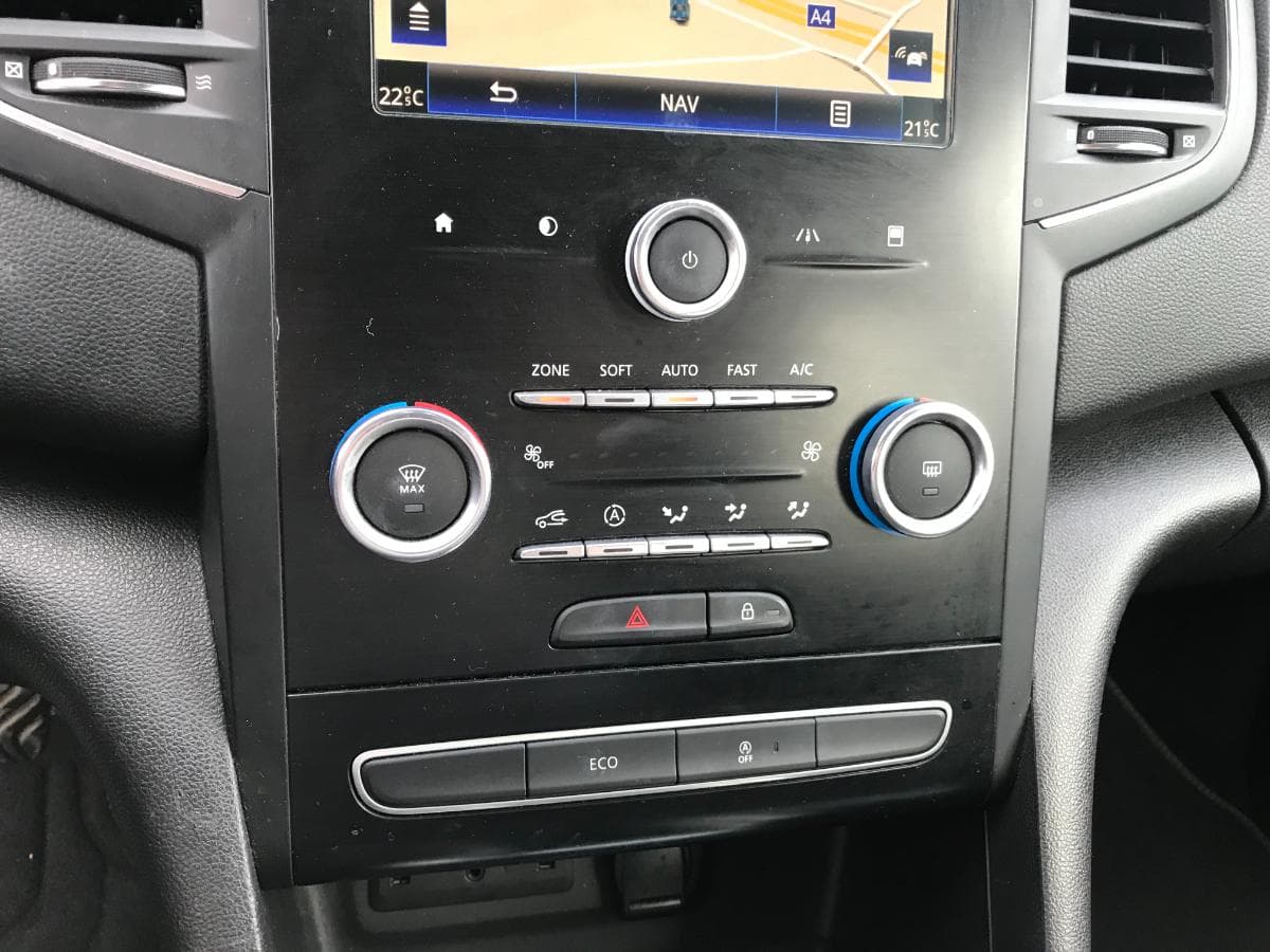 Renault Mégane 1.5DCI · Ano 2017 — image 30