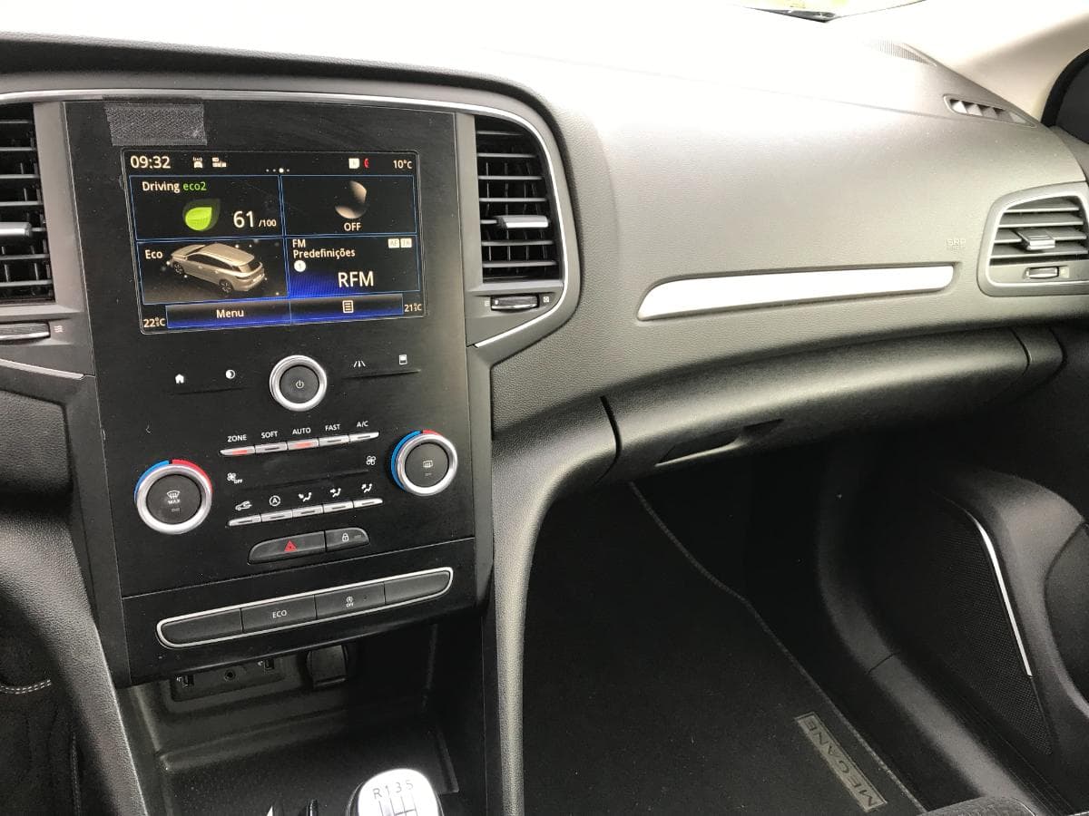 Renault Mégane 1.5DCI · Ano 2017 — image 34