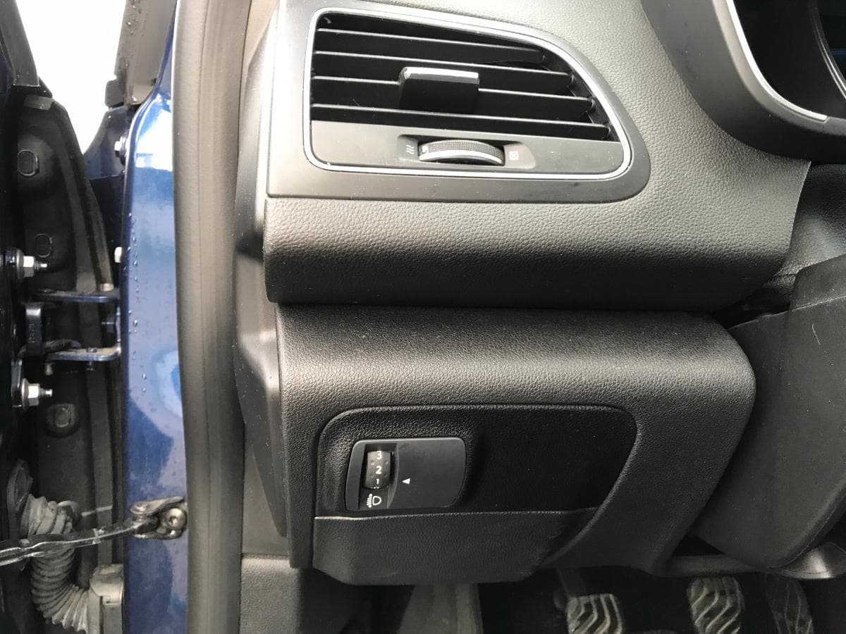 Renault Mégane 1.5DCI · Ano 2017 — image 27