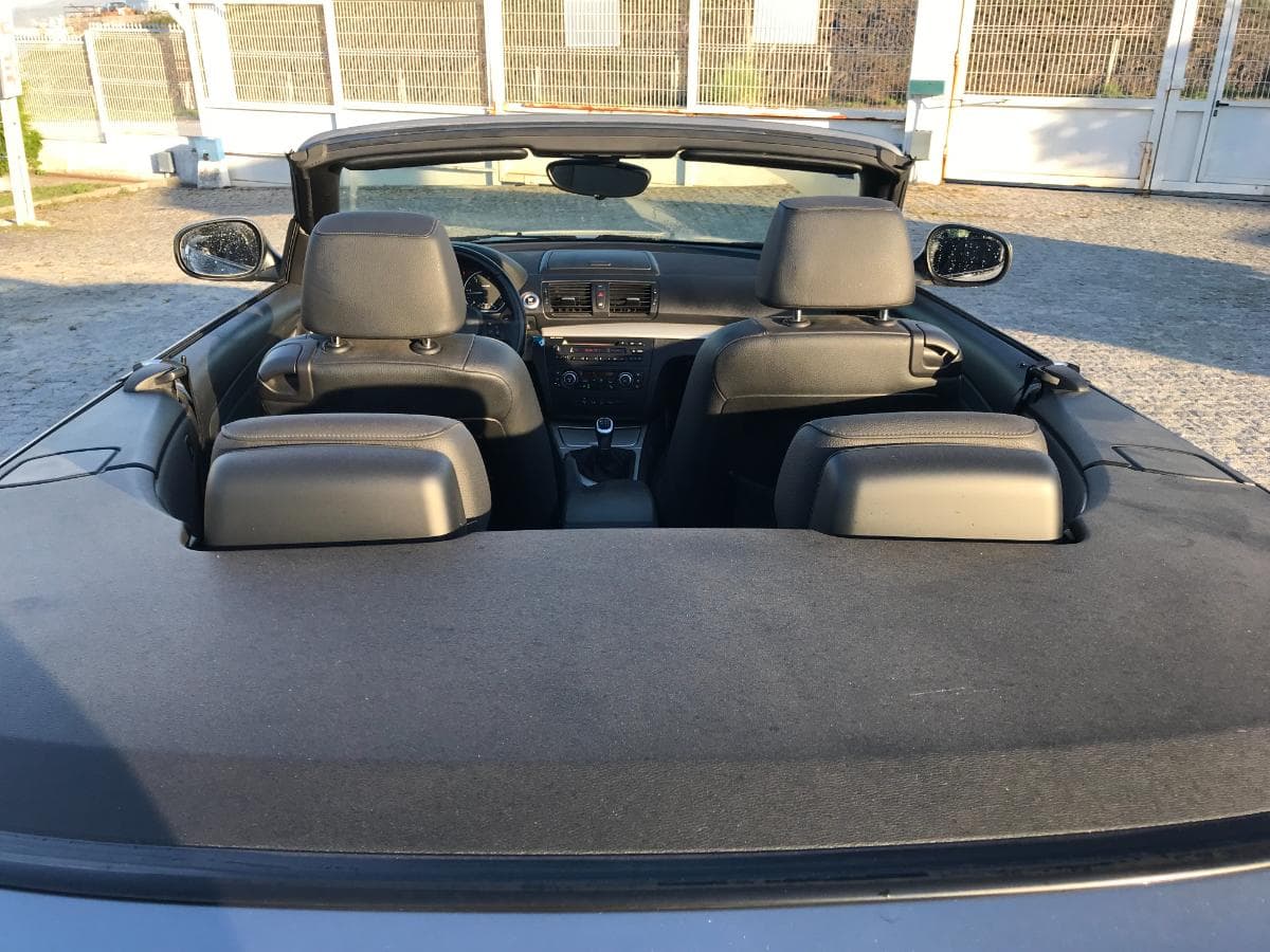 BMW 118D Cabrio · Ano 2010 — imagen 7