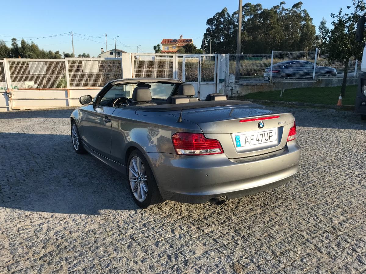 BMW 118D Cabrio · Ano 2010 — imagen 12