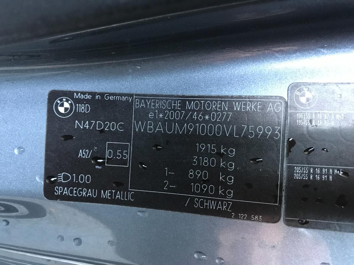 BMW 118D Cabrio · Ano 2010 — imagen 4