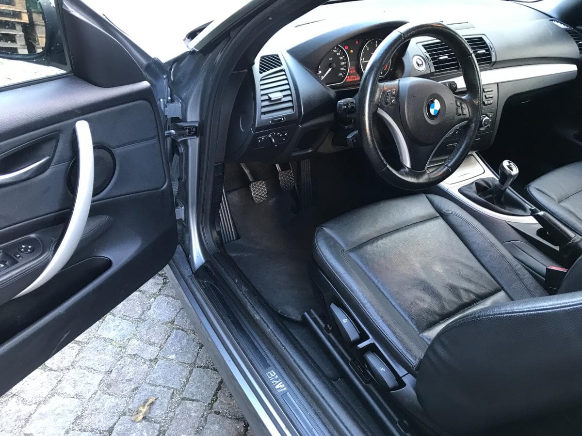 BMW 118D Cabrio · Ano 2010 — imagen 24