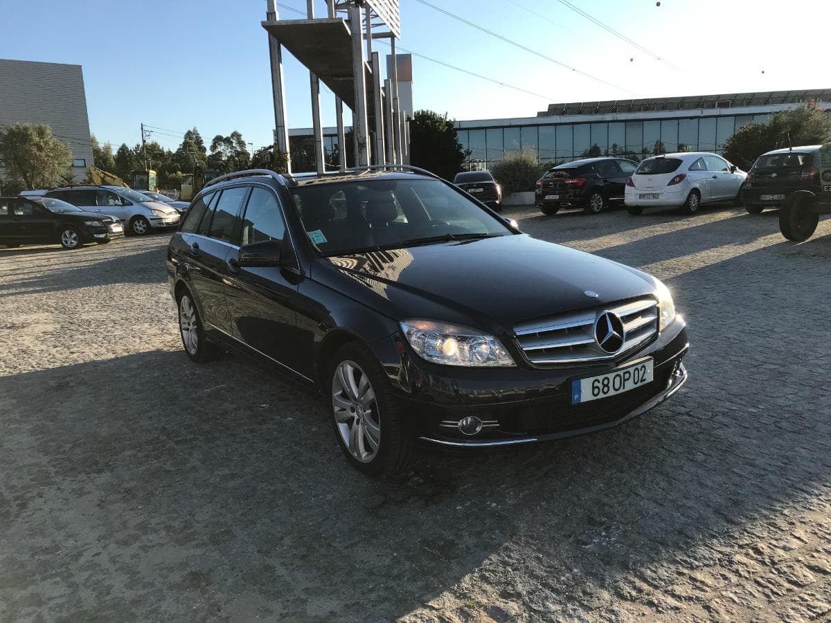 Mercedes-Benz C 200 CDI · Ano 2009 — image 1