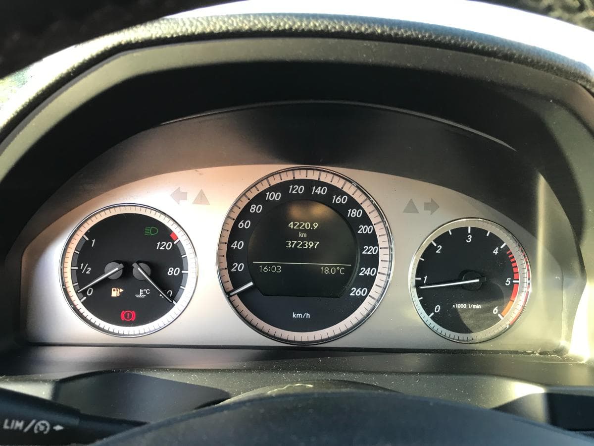Mercedes-Benz C 200 CDI · Ano 2009 — image 19