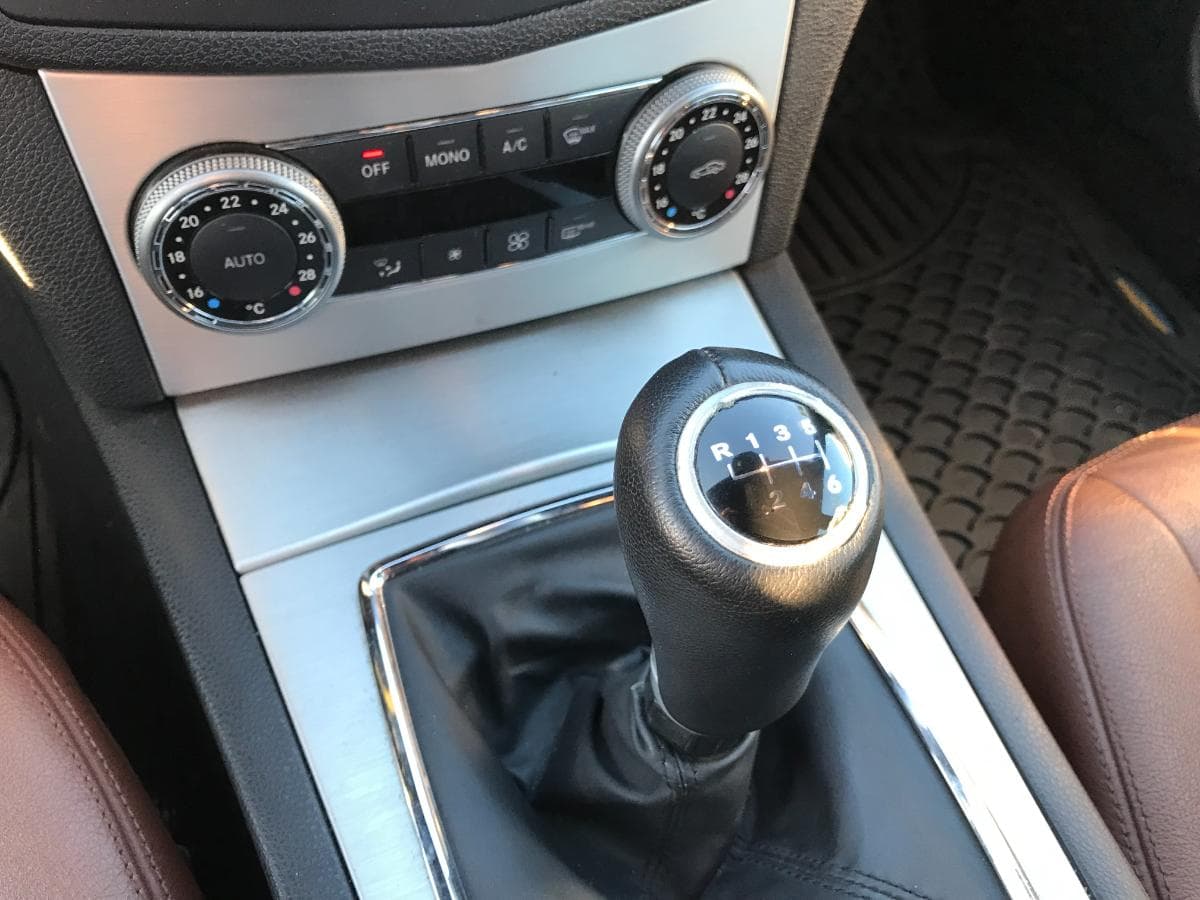 Mercedes-Benz C 200 CDI · Ano 2009 — image 20