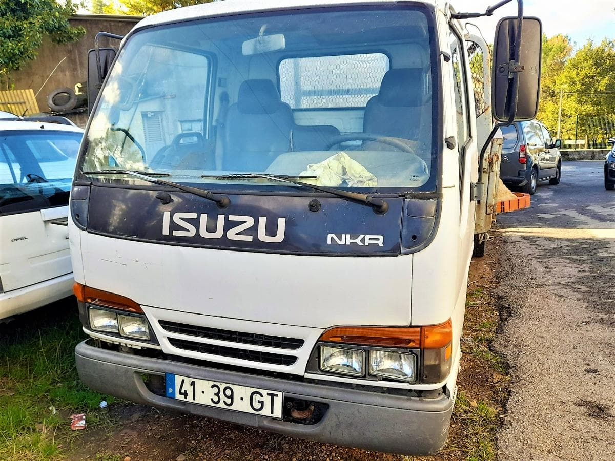 Isuzu NKR 3.1 — imagen 1
