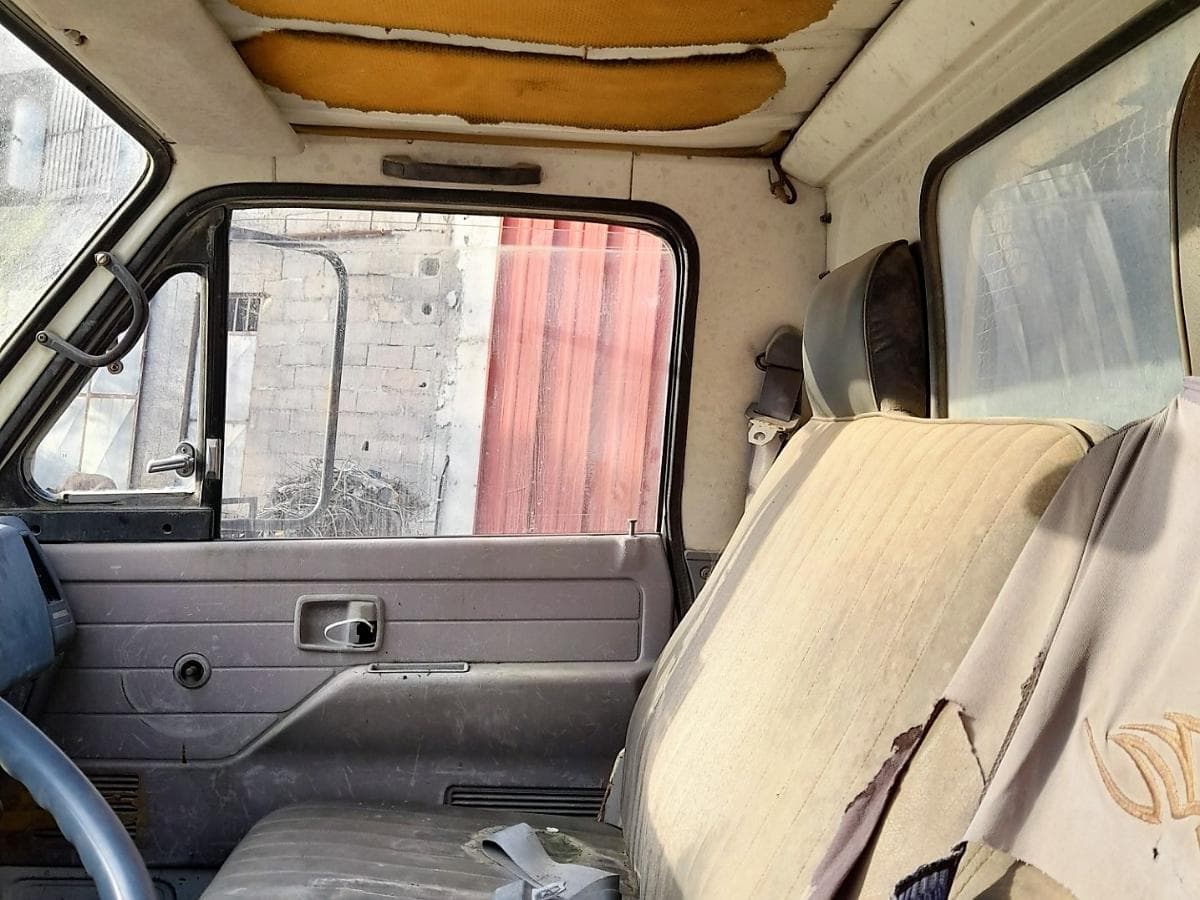 Isuzu NKR 58L/60 — imagem 6