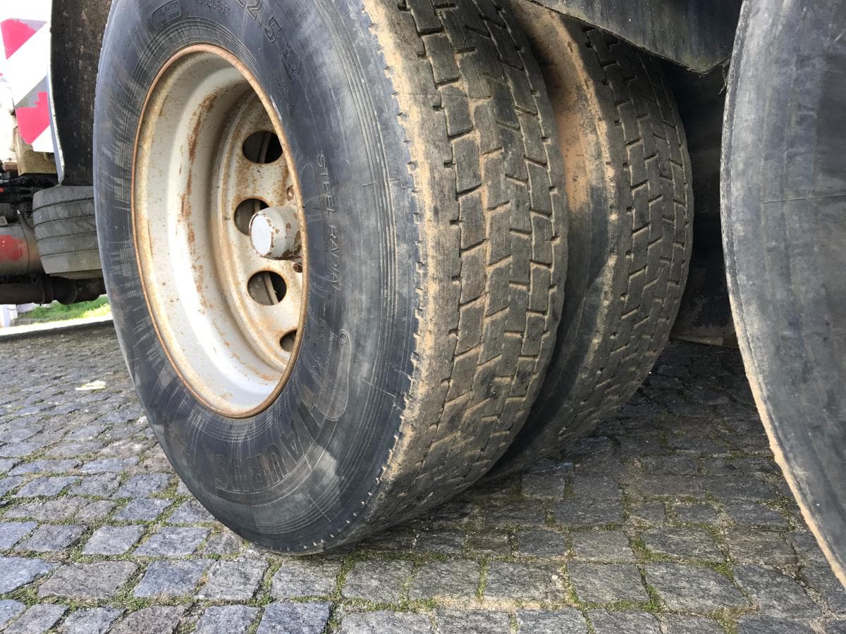 Scania 124L com Ampiroll · Ano 1997 — imagem 14