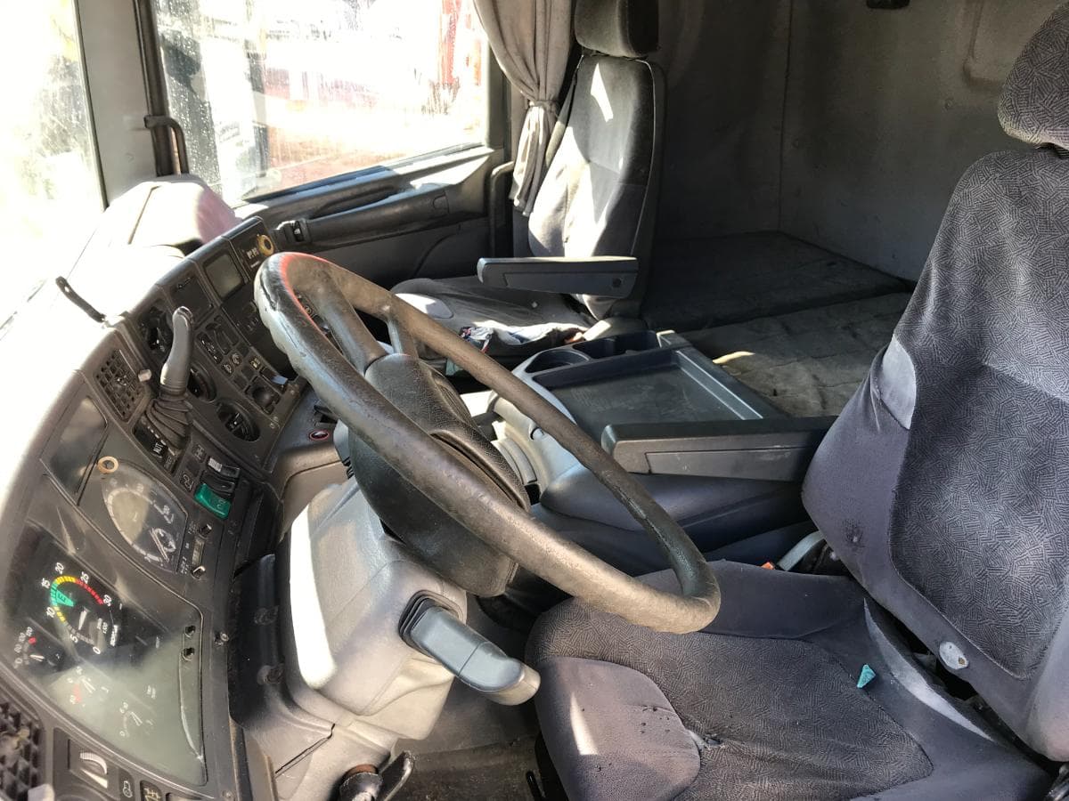 Scania 124L com Ampiroll · Ano 1997 — imagem 15