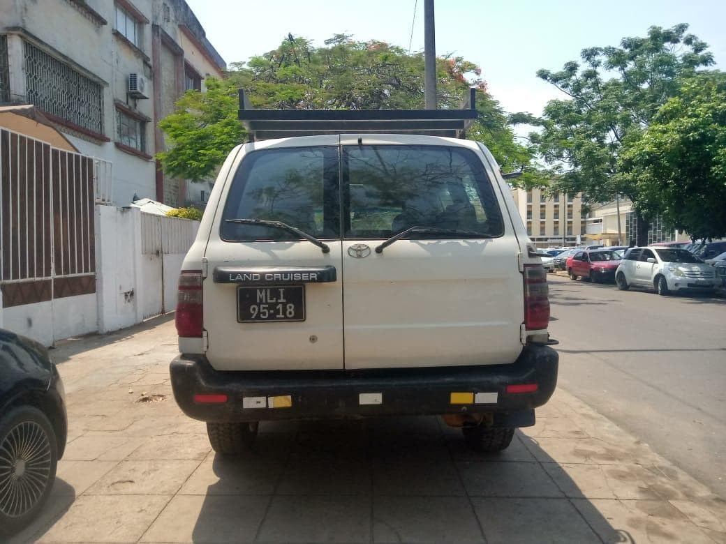 Toyota Land Cruiser · — image 4
