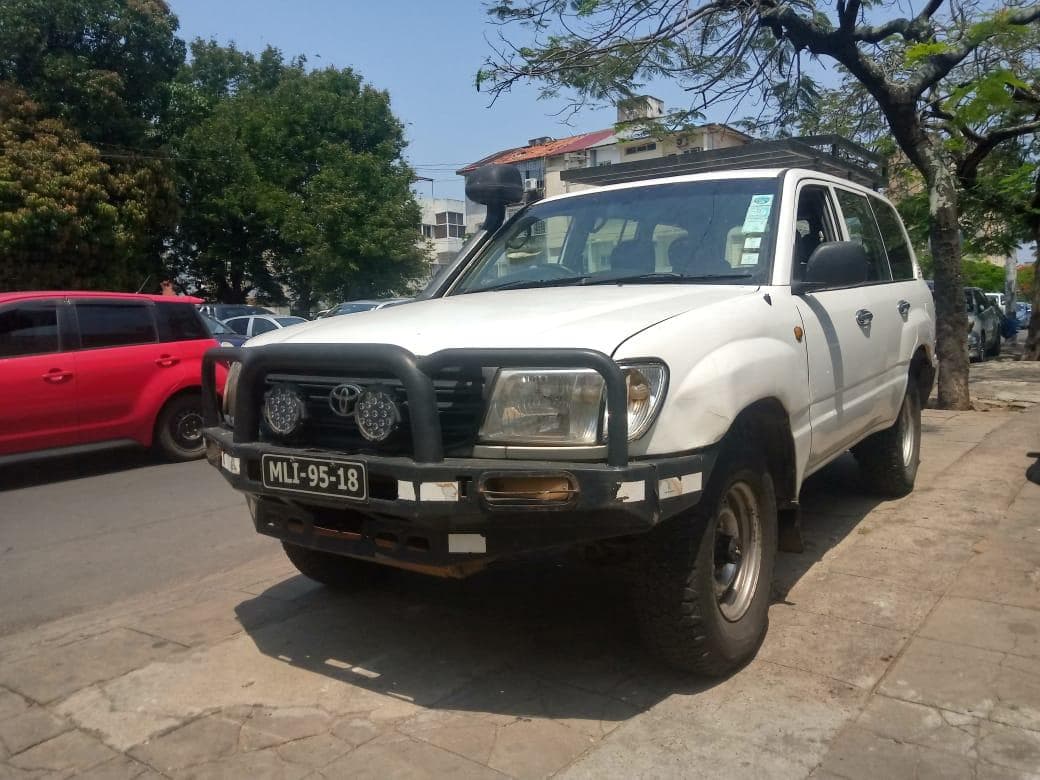 Toyota Land Cruiser · — image 2