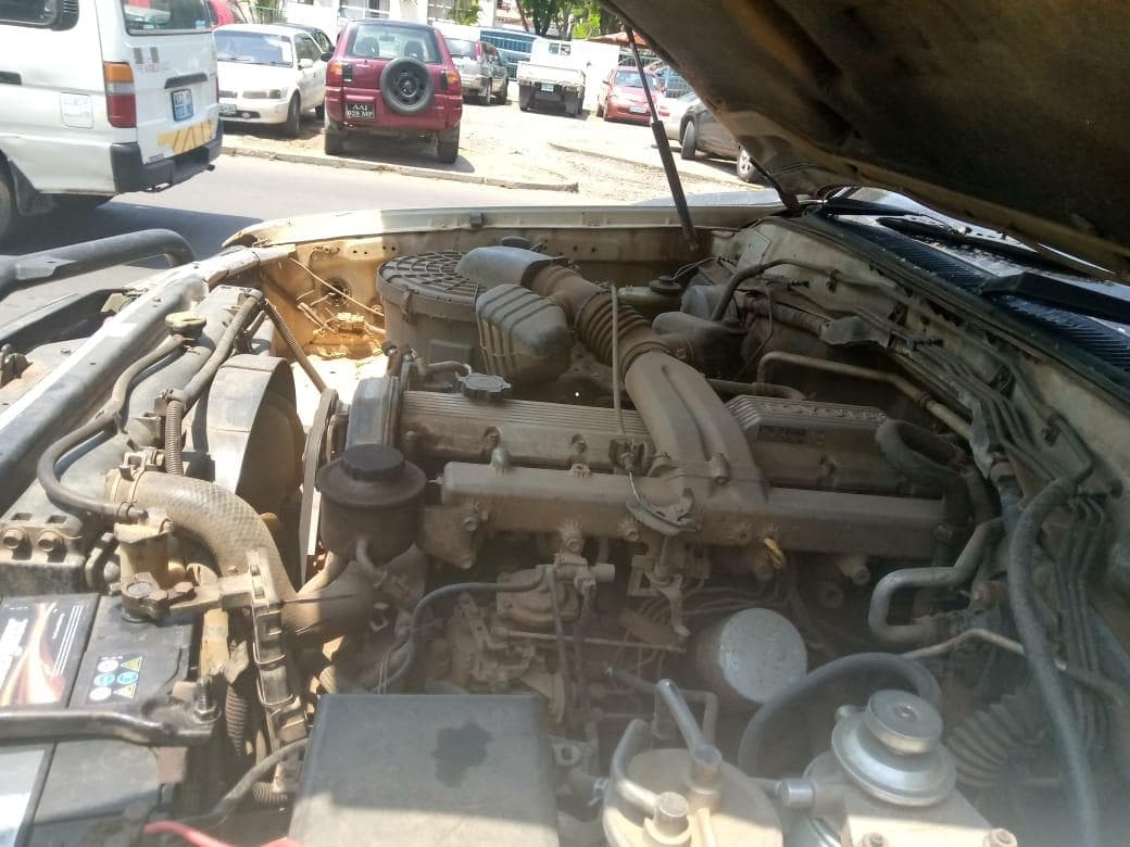 Toyota Land Cruiser · — image 13
