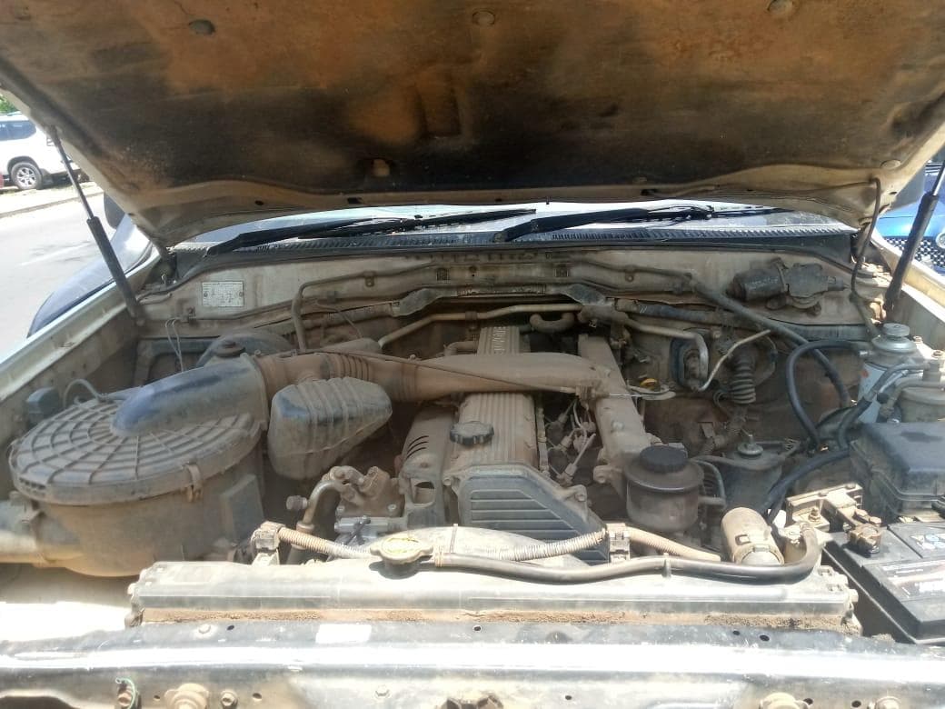 Toyota Land Cruiser · — image 14