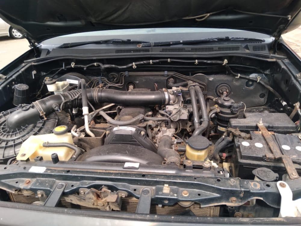 Toyota Hilux  · — image 4