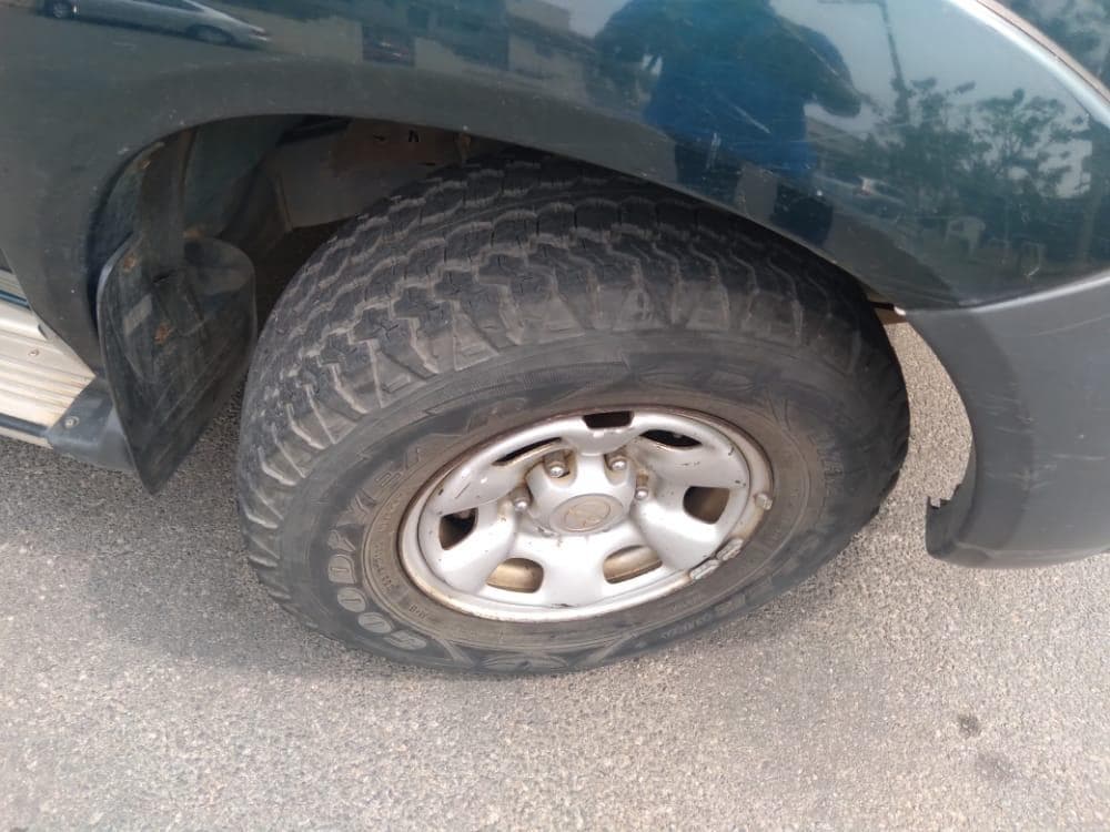 Toyota Hilux  · — image 7