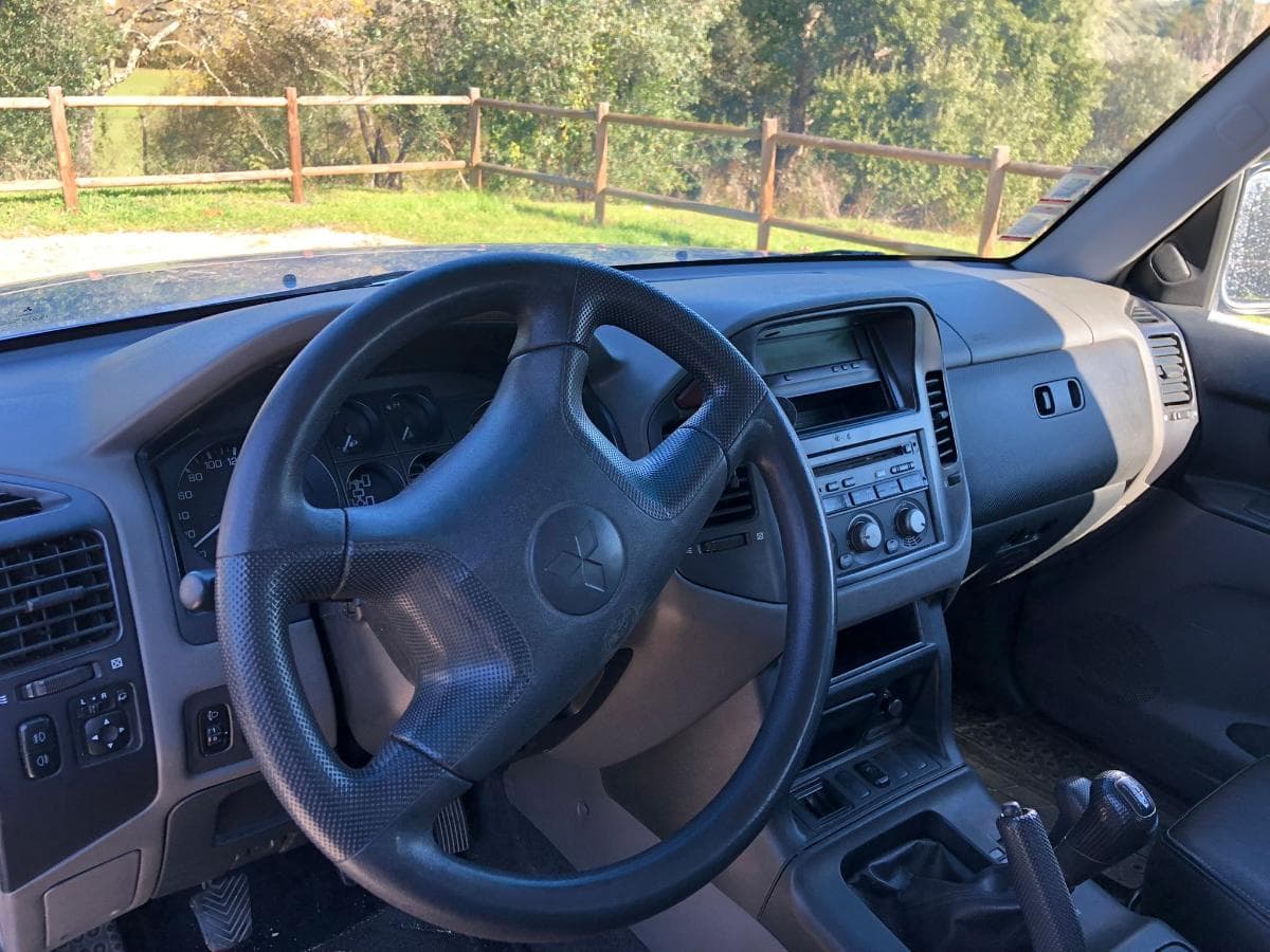 Mitsubishi Pagero — imagem 7
