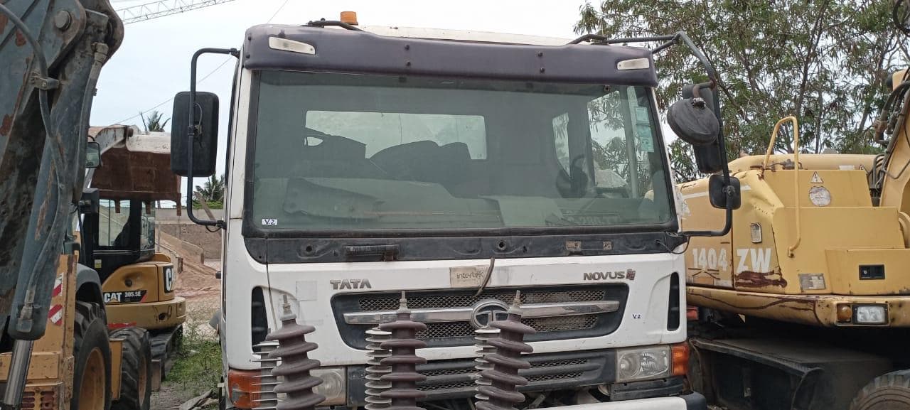 Autobetoneira de 7 M3 · Matola — imagem 3