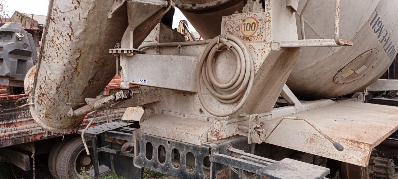 Autobetoneira de 7 M3 · Matola — imagem 10
