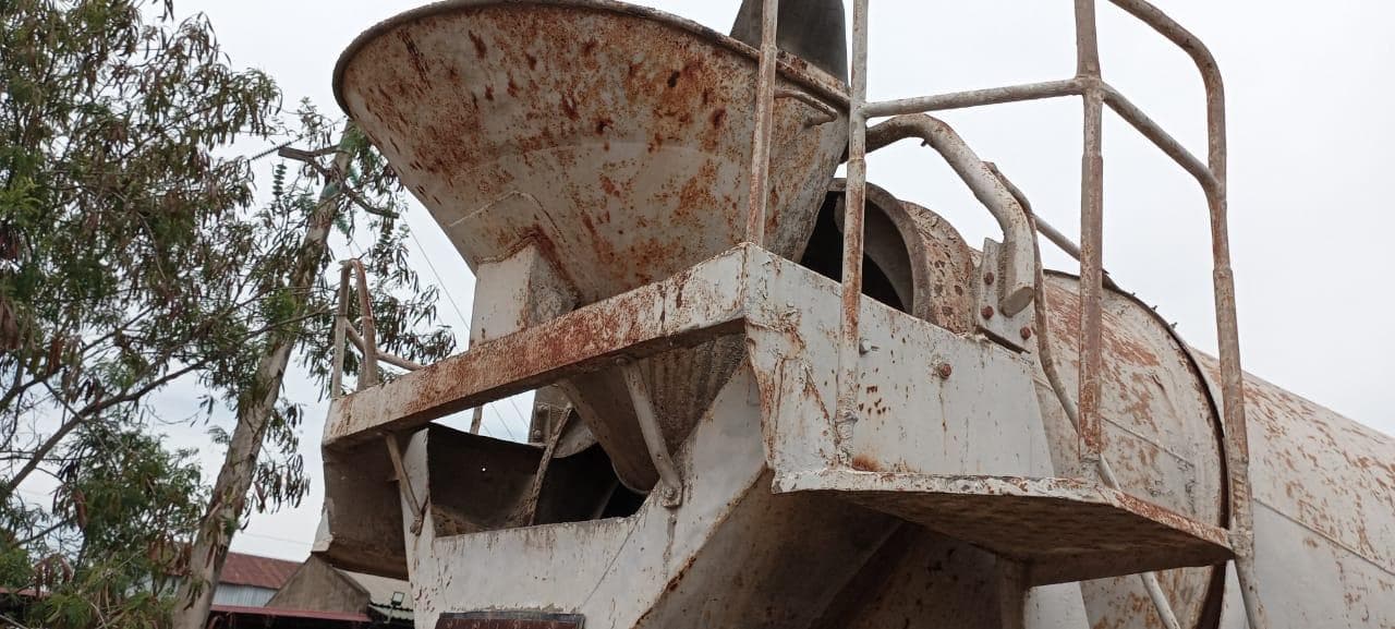Autobetoneira de 7 M3 · Matola — imagem 11