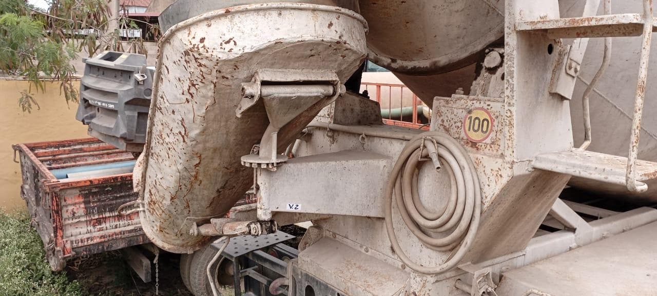 Autobetoneira de 7 M3 · Matola — imagem 12