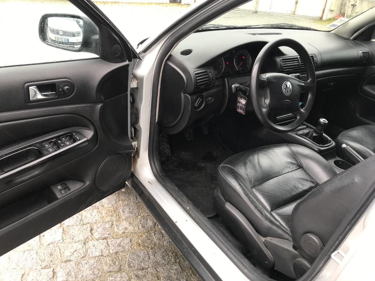 Volkswagen Passat 1.9TDI · Ano 2001 — image 19