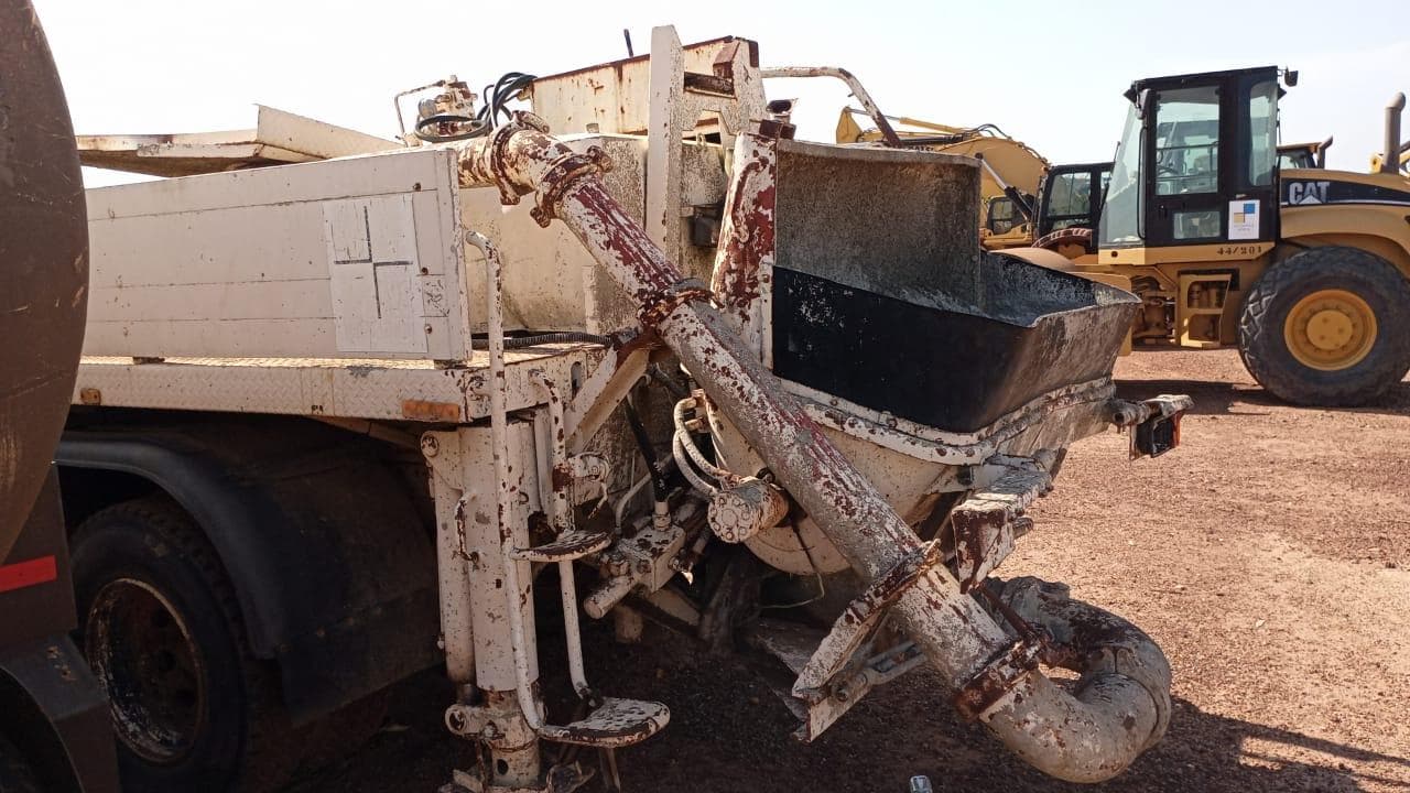 Autobomba de betão · Mocuba — imagem 17